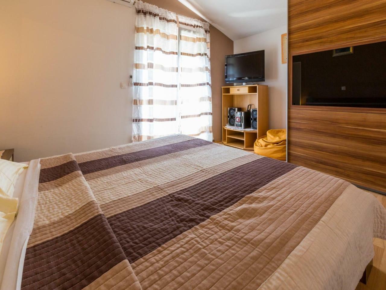 Apartments Adrasteja Dramalj Luaran gambar
