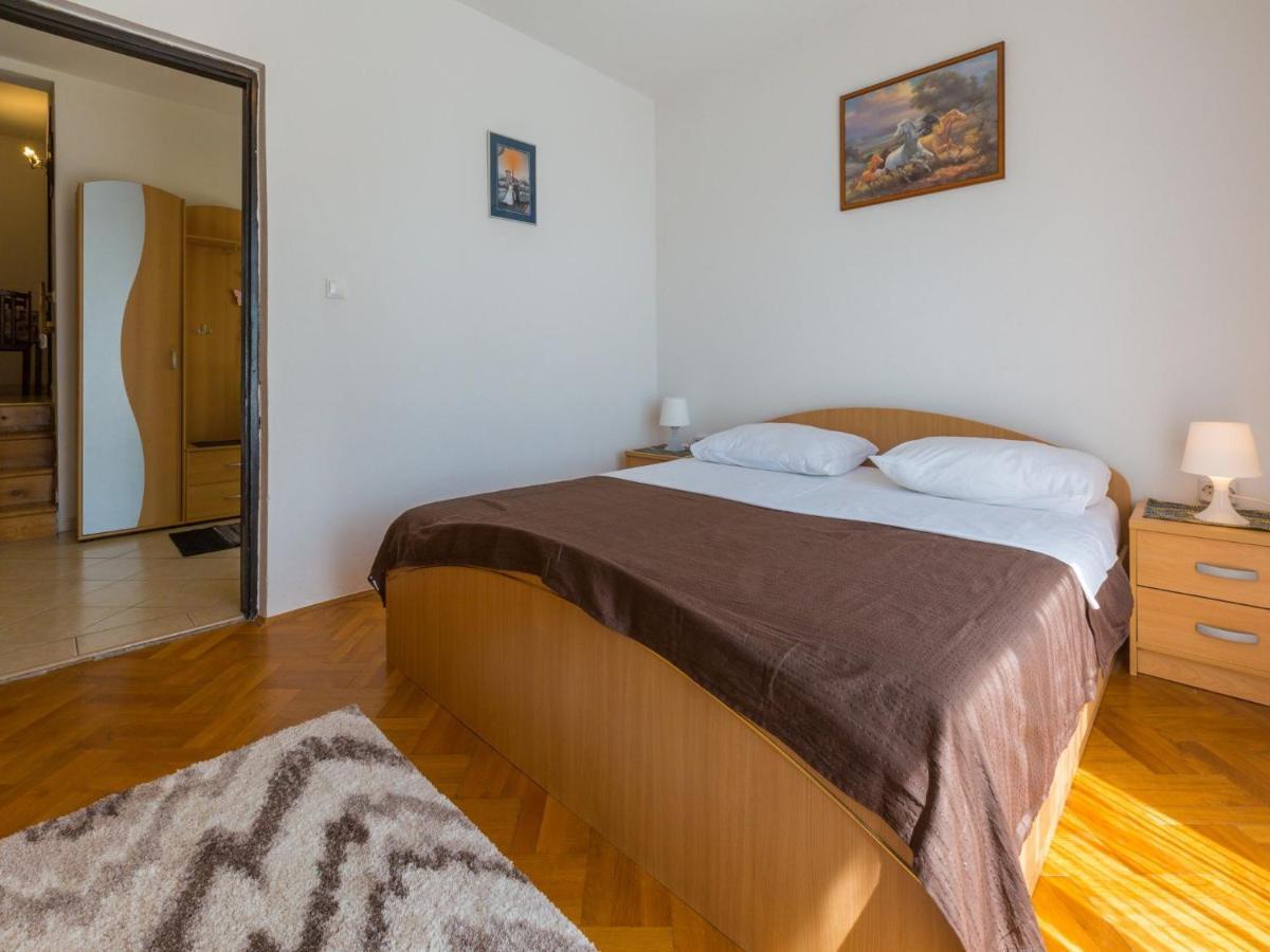 Apartments Adrasteja Dramalj Luaran gambar