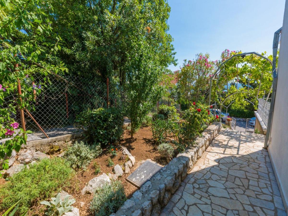 Apartments Adrasteja Dramalj Luaran gambar