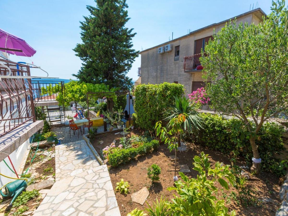 Apartments Adrasteja Dramalj Luaran gambar